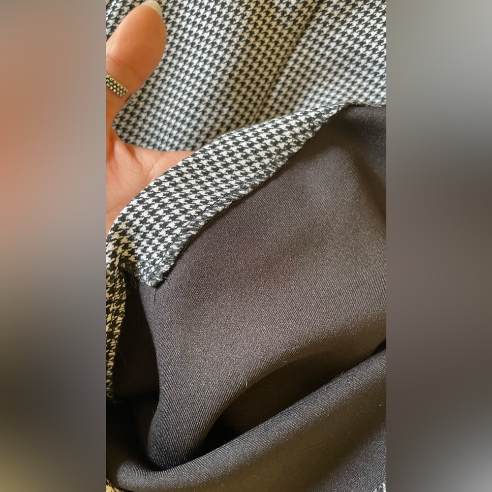 H&M assymetrical houndstooth pencil skirt - Picture 2 of 5